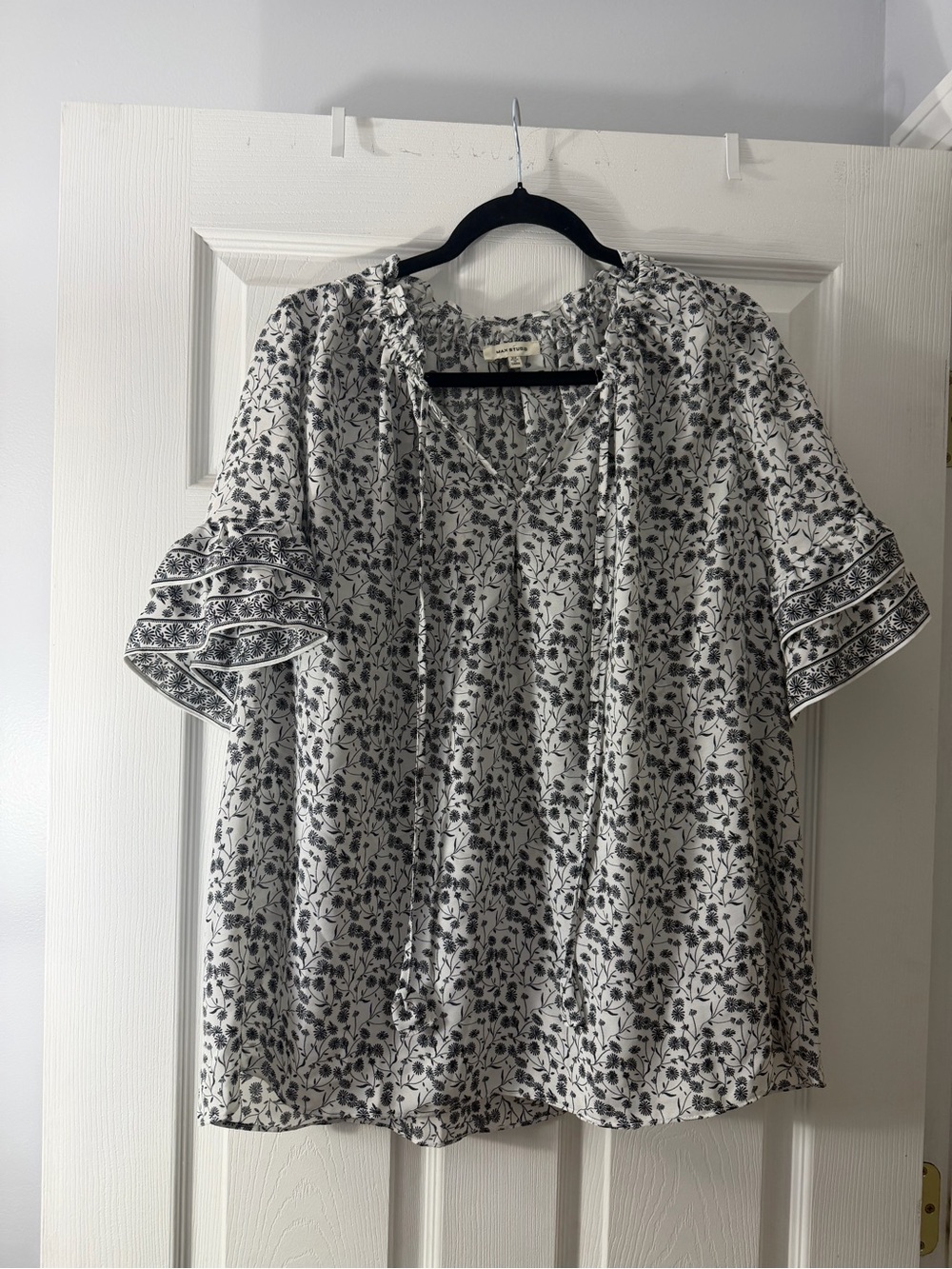 Max Studio Women’s Plus Size Floral Tie-Neck Blouse - Black/White